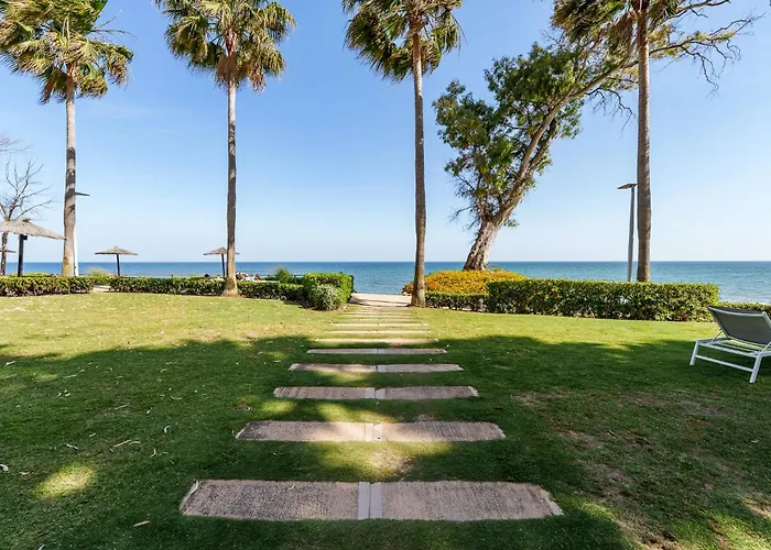 Seafront Bahia De La Plata Apartment Estepona